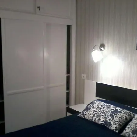 Puerto Del Carmen Sleeps 2 Pool Wifi Apartment *