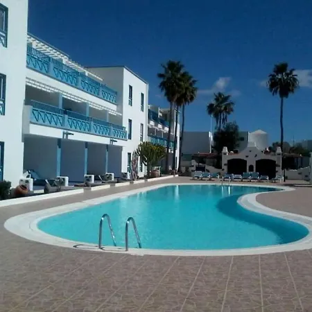 Puerto Del Carmen Sleeps 2 Pool Wifi Apartment Puerto del Carmen (Lanzarote)