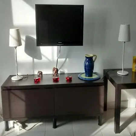 Puerto Del Carmen Sleeps 2 Pool Wifi Apartment *